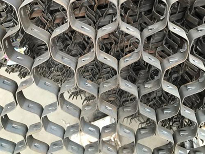 鋼廠耐高溫龜甲網(wǎng)廠-鋼廠耐高溫龜甲網(wǎng)維護(hù)方式